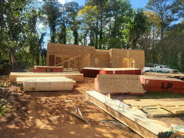 2141 Castlewood St, East Pt, GA 30344