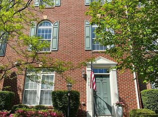 2173 Potomac Club Pkwy #10, Woodbridge, VA 22191