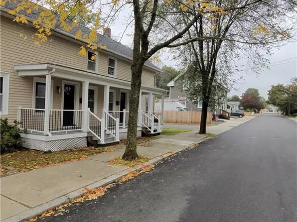 44 Herschel St, Providence, RI 02909