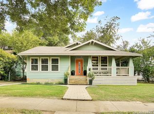 1038 W Mistletoe Ave, San Antonio, TX 78201