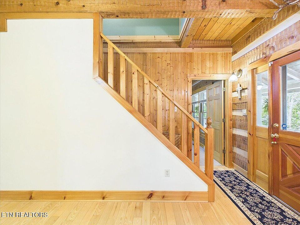 13th image of 1457 Smithfield Rd