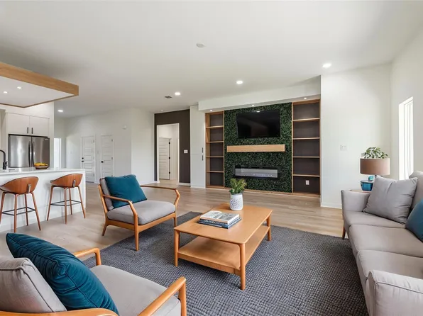 1304 Sailfish Dr, Bay City, TX 77414