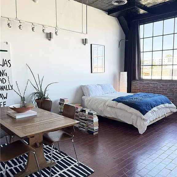 881 Memorial Dr SE #308 — Photo 13