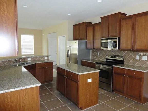 2nd image of 311 Corbett Bluff Dr