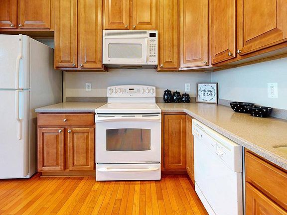 5th image of 138 Pittman Ct