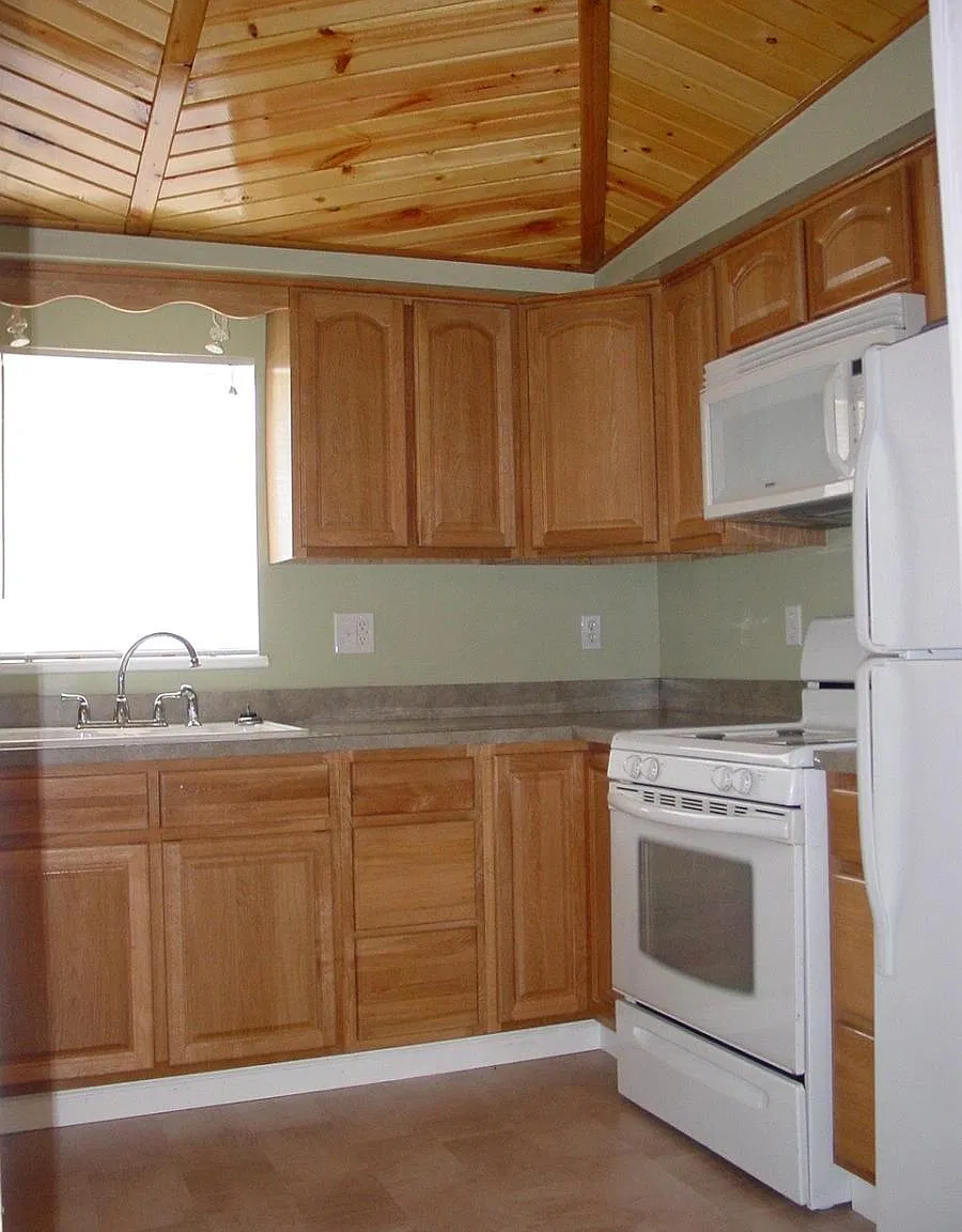 690 Fayette Street — Photo 1