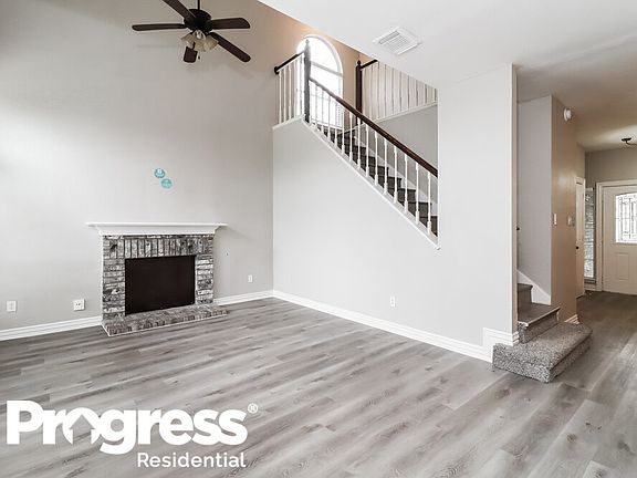 4th image of 4753 Bracken Dr