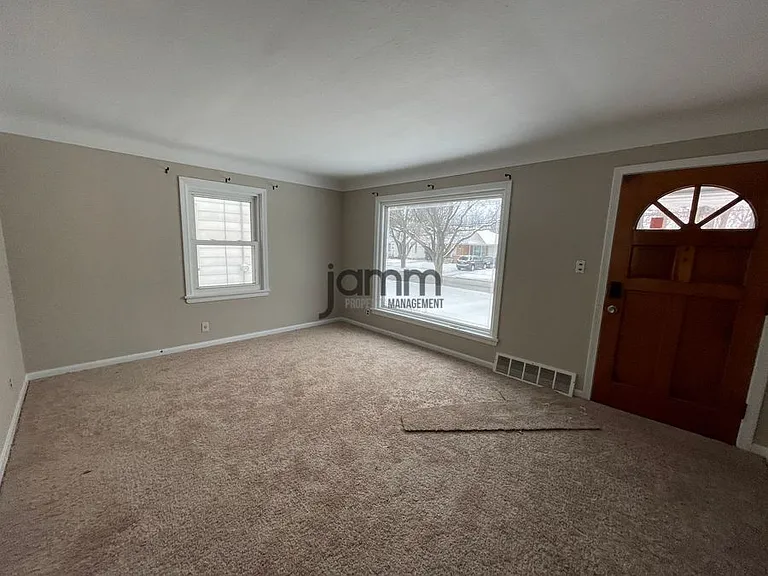6227 Traymore Ave — Photo 6