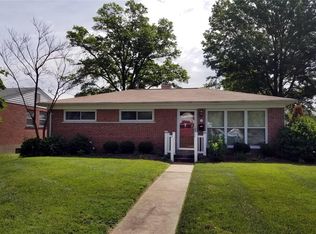 66 Armat Ct, Saint Louis, MO 63131