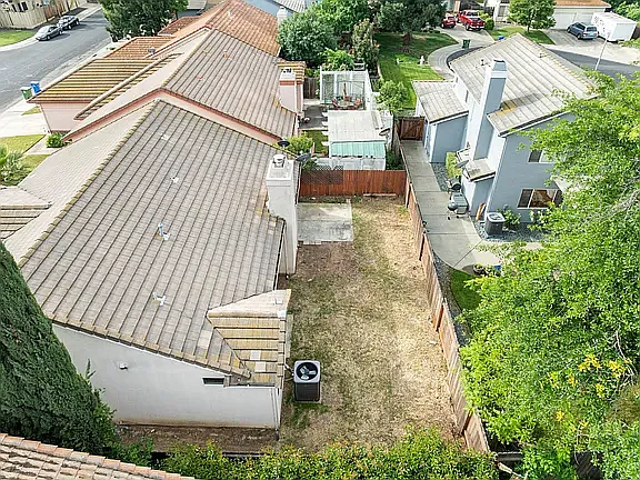 8862 Laguna Star Dr — Photo 27