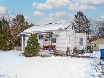 21118 Wellington Ave, Warren, MI, 48089