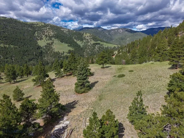 2270 Lynx Trail Dr, Wolf Creek, MT 59648