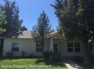 20631 Honeysuckle Ln, Bend, OR 97702