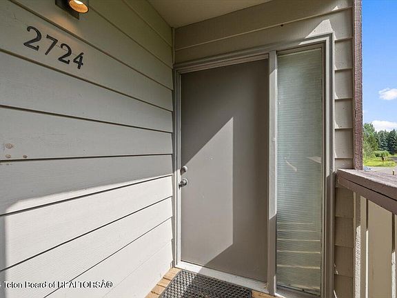 4th image of 3715 N Teton Dr #27-2-4