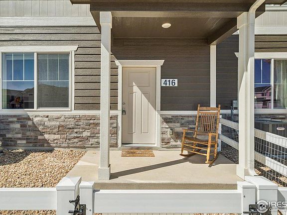 3rd image of 416 Mountain Bluebird Dr