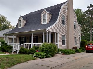 2358 S 27th St, Lincoln, NE 68502