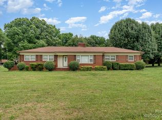640 Peachtree Rd, Charlotte, NC 28216