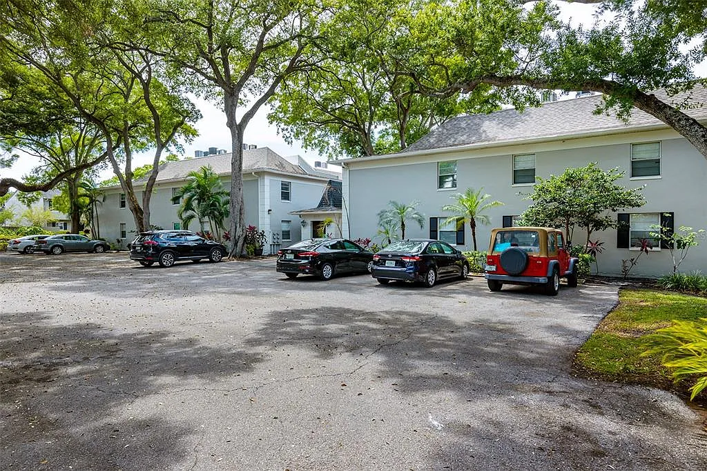 2 bed, 1.0 bath, 700 sqft, $1,495 — Photo 3
