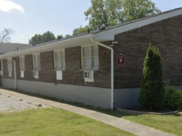 418 W Webster St APT 4, Benton, IL 62812