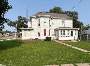 518 Central Ave E, Hampton, IA 50441