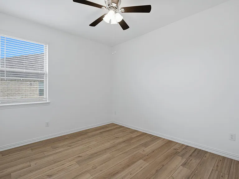 1312 Pistachio Dr — Photo 10
