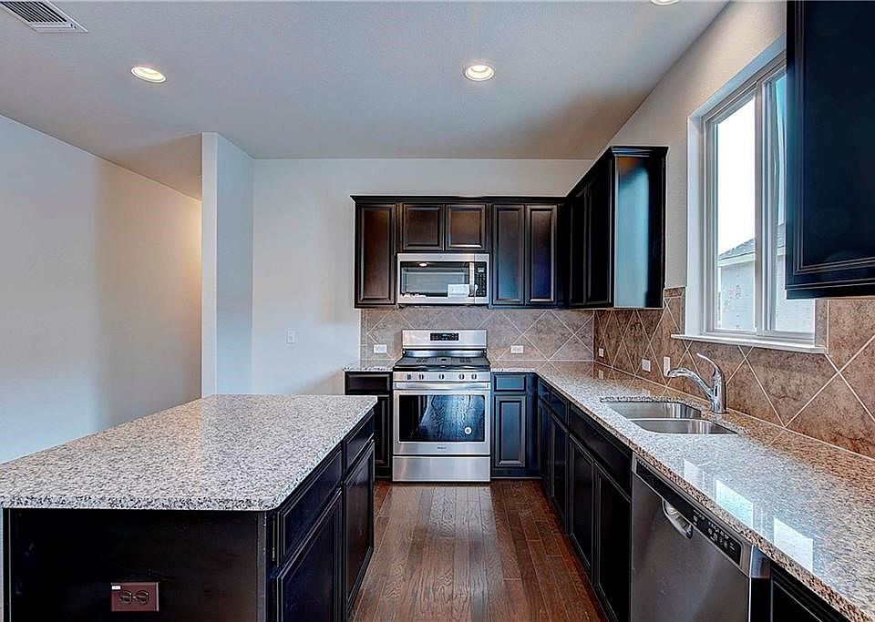1st image of 532 Coffee Berry Dr