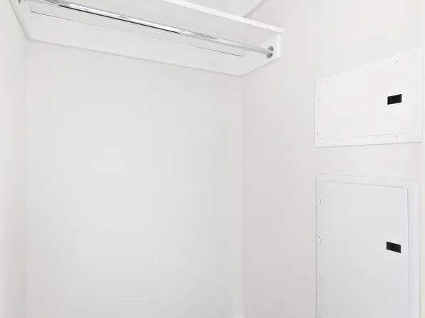 15 Park Row image 4 of 15