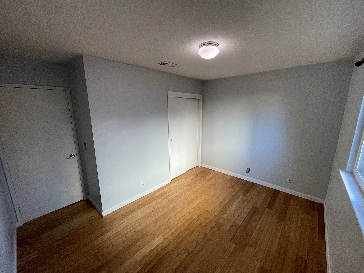 3 bed, 1186 sqft, $3,200 — Photo 3