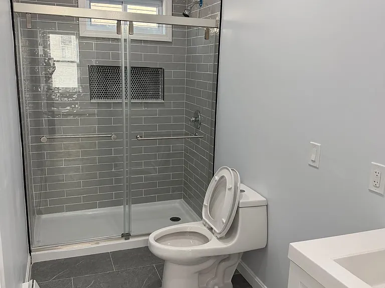 17 Jones St #2 — Photo 6