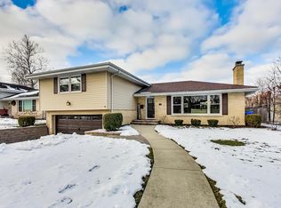 874 S Prospect Ave, Elmhurst, IL 60126