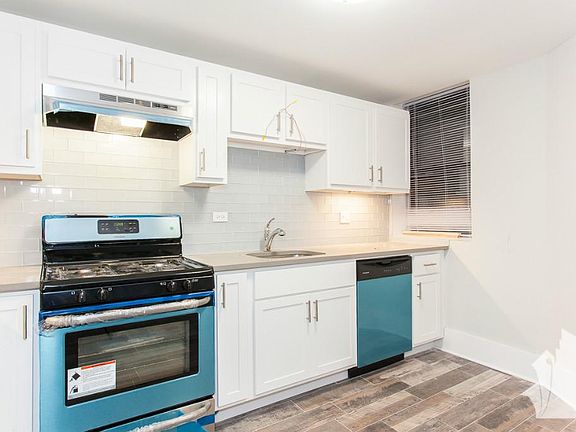 2nd image of 2922 W Logan Blvd #2W