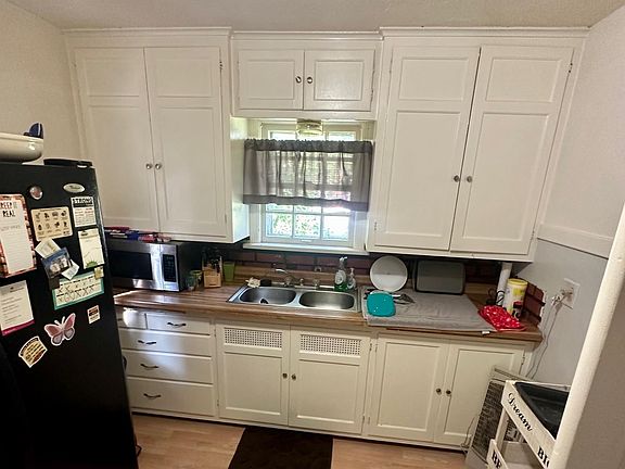 2nd image of 2411 W Dechman Ave
