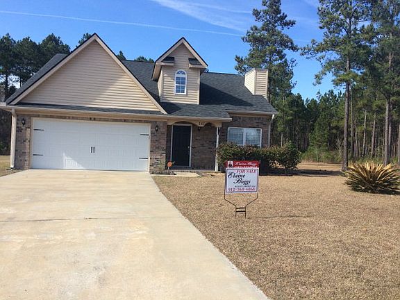 2nd image of 141 Laurel Way NE
