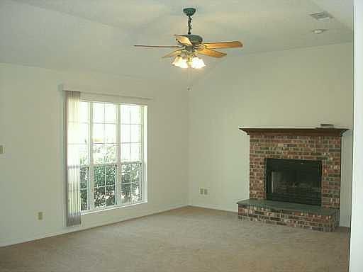 SPACIOUS BUT COZY LIVING W/FPL!