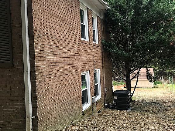 2nd image of 8139 Cliffside Dr