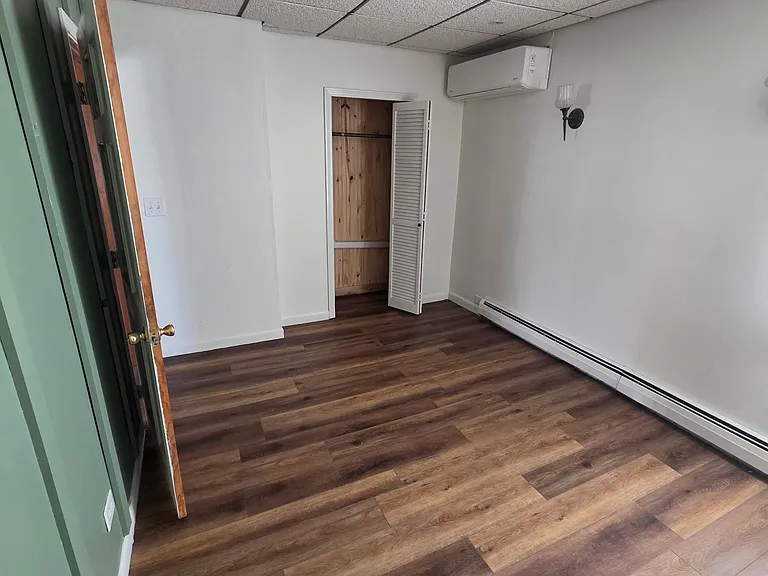 570 S Main St #1 — Photo 3