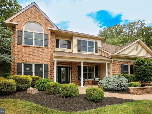129 Sunrise Dr, North Wales, PA 19454