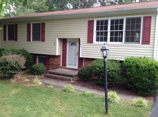 3846 Meadowlark Rd, Roanoke, VA 24018