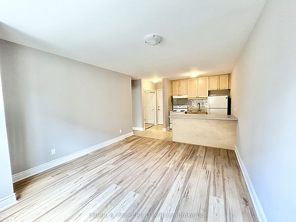 3rd image of 100 25th St #4