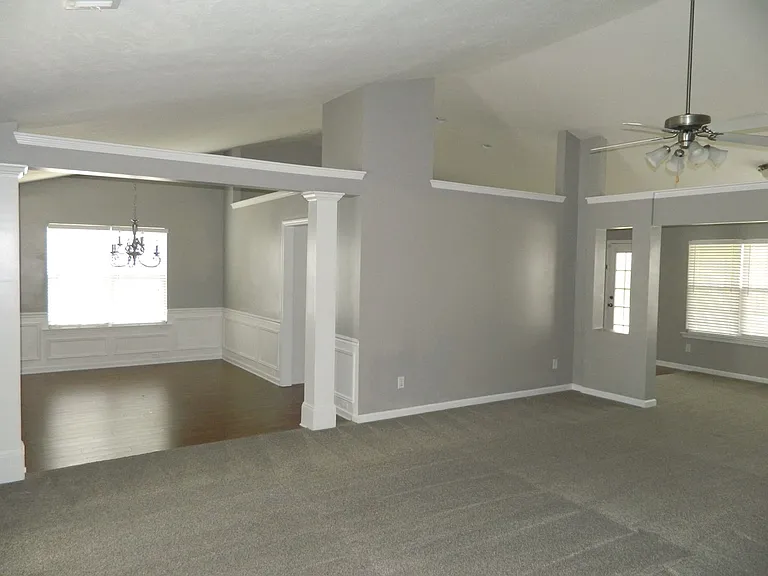 532 Sweet Meadow Dr — Photo 10