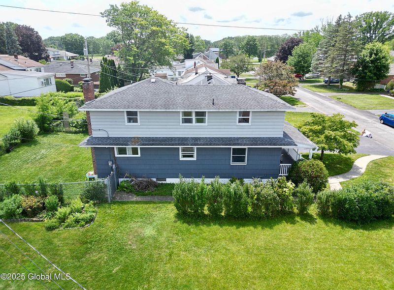 5th image of 15 Bancroft Street