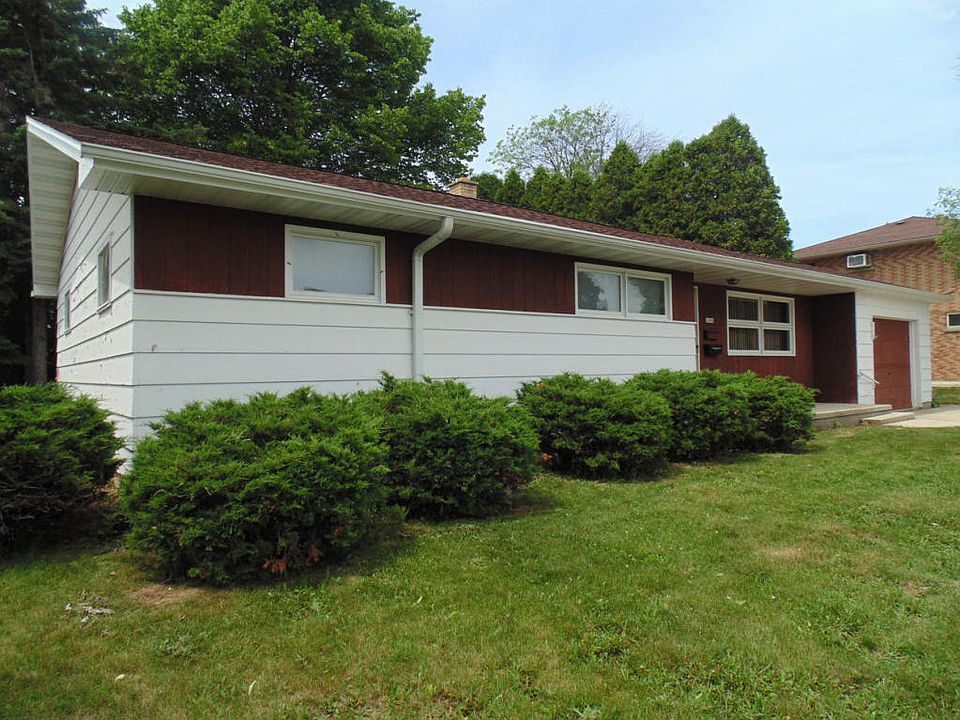 1st image of 1808 S 24th St