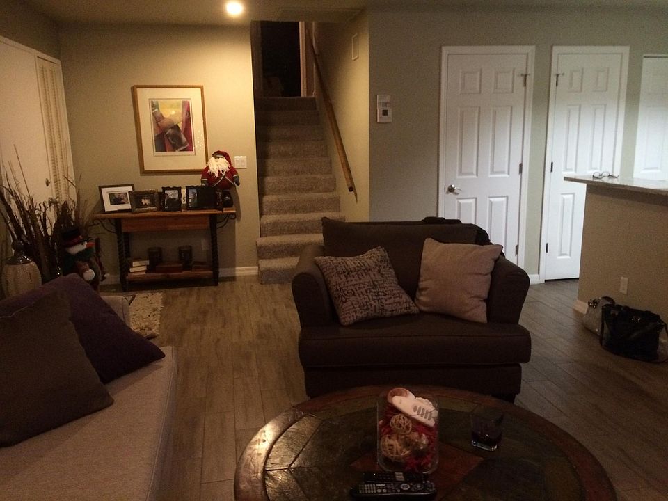 1st image of 1209 E Northshore Dr