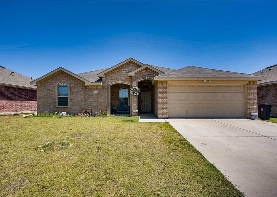 1st image of 928 Mesa Vista Dr