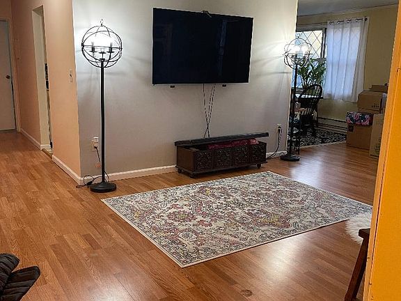 2nd image of 451 Sierra Vista Ln