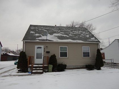 1st image of 858 E Avondale Ave