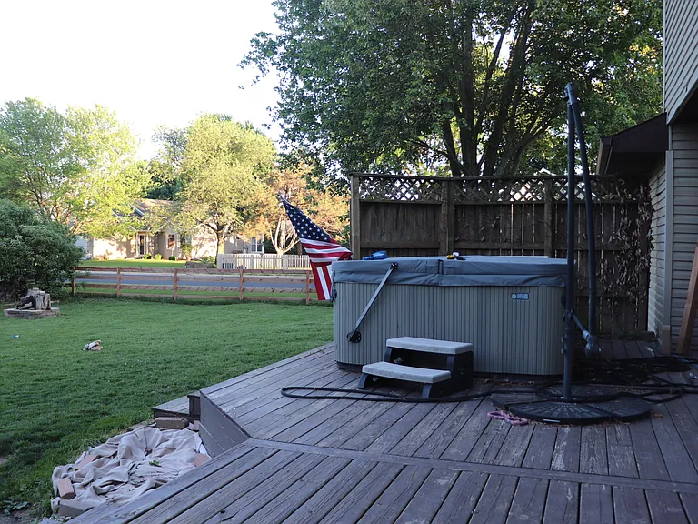 571 Harvest Ln — Photo 17