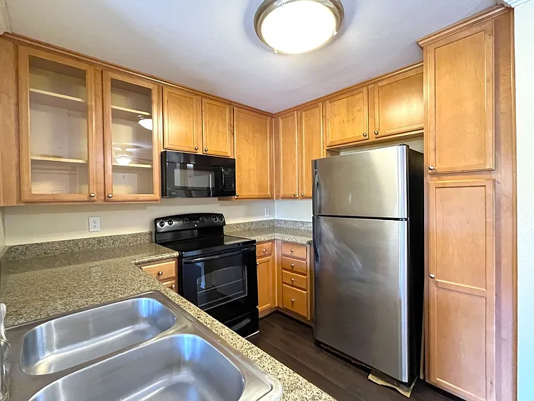 1020 La Terraza Cir #306 — Photo 10