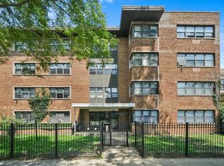 7801 S South Shore Dr #213, Chicago, IL 60649