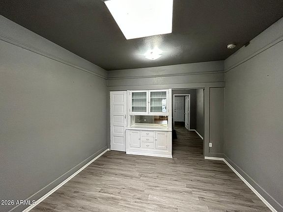 4th image of 835 N F Ave